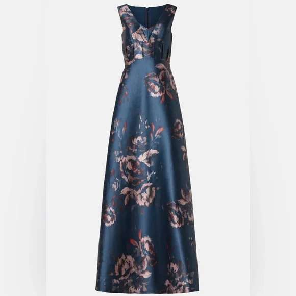 Kay Unger Alexandra Gown - Picture 2 of 5